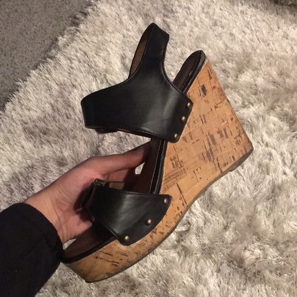 Black Wedges - Picture 4 of 8